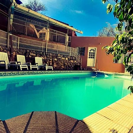 Yoieli Guest House Windhoek Exterior foto